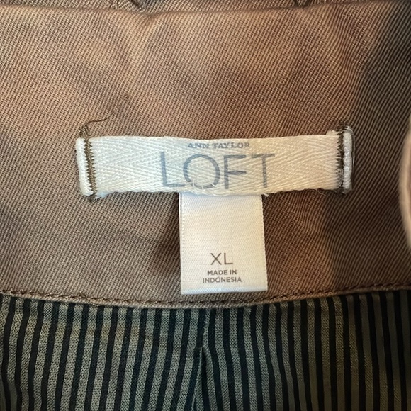 Ann Taylor Loft brown utility jacket women’s XL hood, removable fur, adjustable - Picture 5 of 8